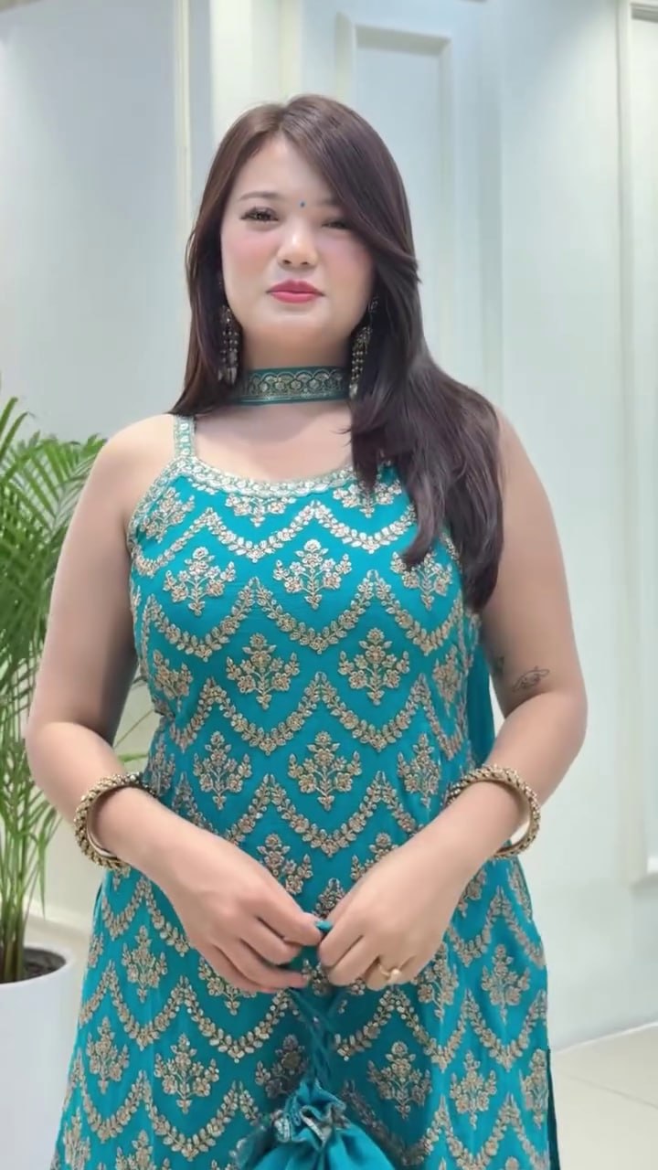 Elegant Sleeveless Embroidered Kurti Plazo Set with Dupatta